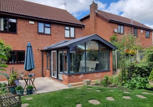 Alitherm-400-windows-Grey-on-Grey-1000-slim-bifold-Ultraroof-2-800x560