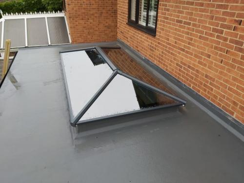 Contemporary Stratus Lantern Roof 1