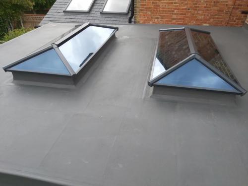 Contemporary Stratus Lantern Roof 4
